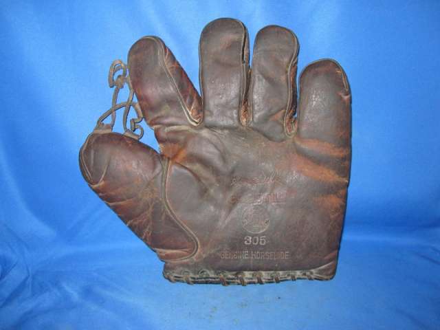 George Uhle Goldsmith 305 Front